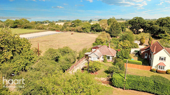 3 Bedroom Detached Bungalow For Sale In The Heath, Manningtree, CO11