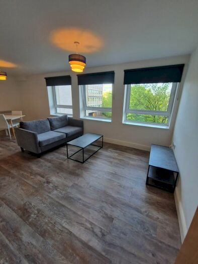1 Bedroom Flat To Rent In Flat, Elfin Square, Edinburgh, EH11