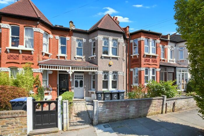 4 Bedroom Terraced House To Rent In Natal Road, London, N11