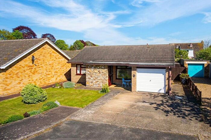 2 Bedroom Detached Bungalow For Sale In Heywood Avenue, Diss, IP22