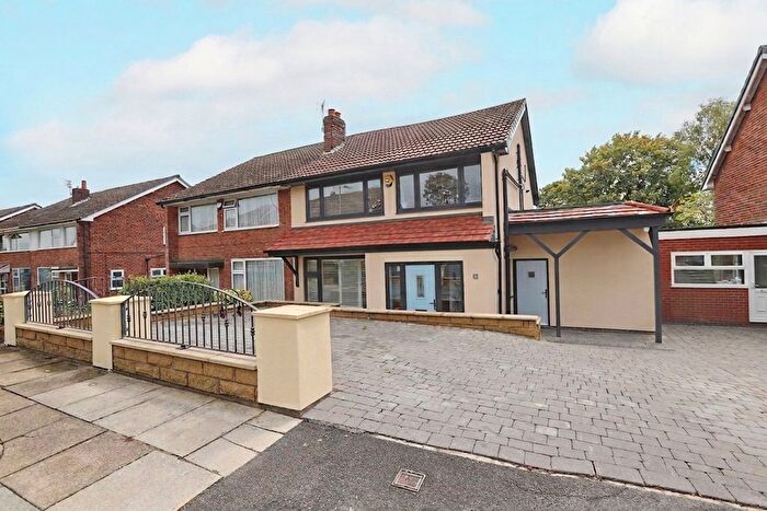 4 Bedroom Semi-Detached House For Sale In Standmoor Road, Whitefield, M45