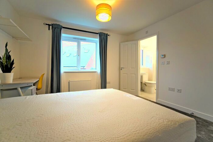 6 Bedroom Detached House To Rent In Slade Baker Way, Stoke Gifford, Bristol, BS16