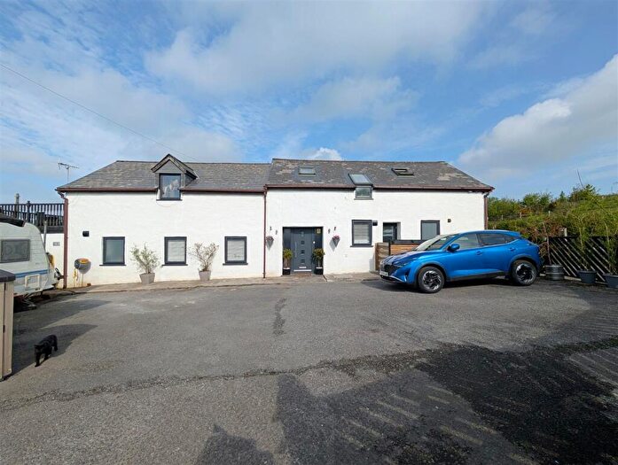 3 Bedroom Detached House For Sale In Crwbin, SA17