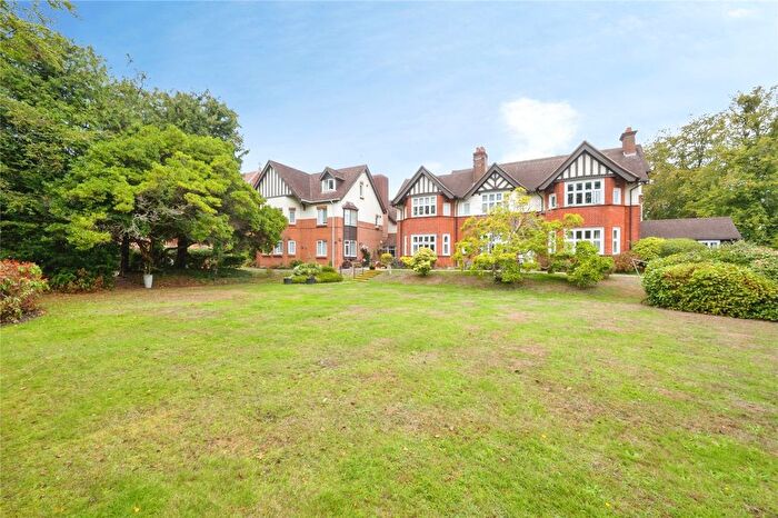 1 Bedroom Flat For Sale In Elizabeth Close, West End, Southampton, Hampshire, SO30