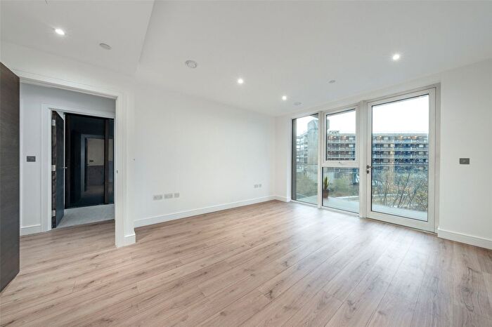 1 Bedroom Flat To Rent In Marquis House, Sovereign Court, Beadon Road, London, W6