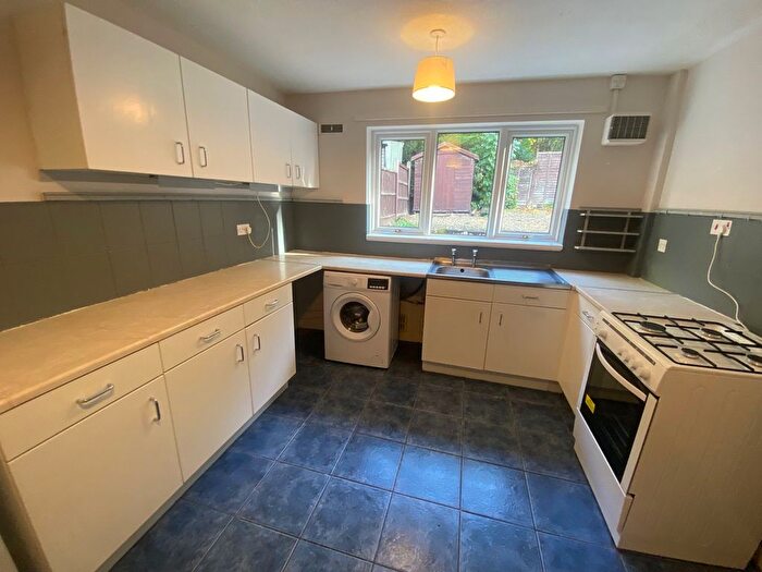 3 Bedroom Property To Rent In Catisfield Crescent, Wolverhampton, WV8