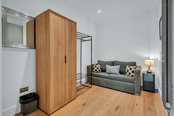 1 Bedroom Flat To Rent In Carlow Street, London, NW1