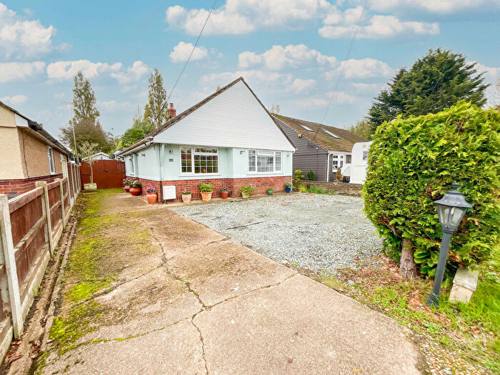 3 Bedroom Detached Bungalow For Sale In Colchester Road, Clacton-on-sea, CO16