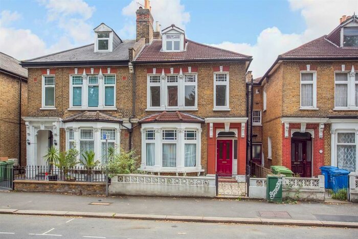 6 Bedroom House To Rent In East Dulwich Grove, London, SE22