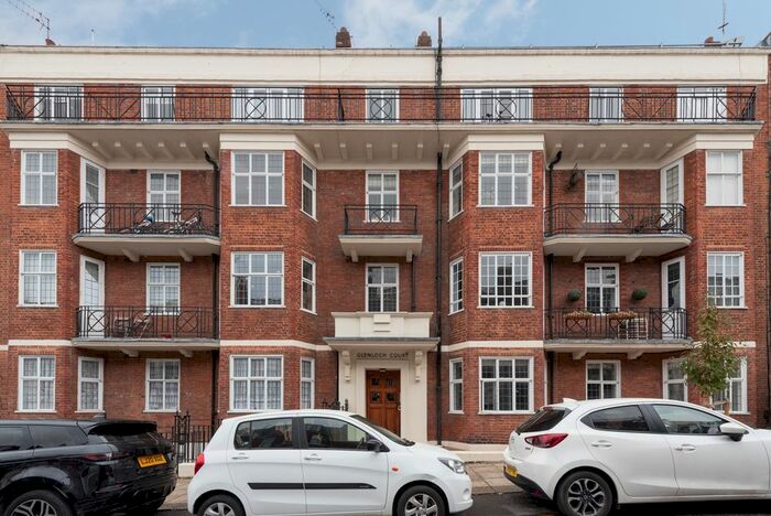 3 Bedroom Flat For Sale In Glenmore Road, London, NW3