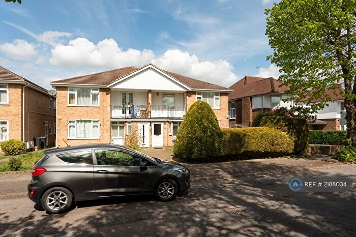 2 Bedroom Flat To Rent In Bramley Road, London, N14