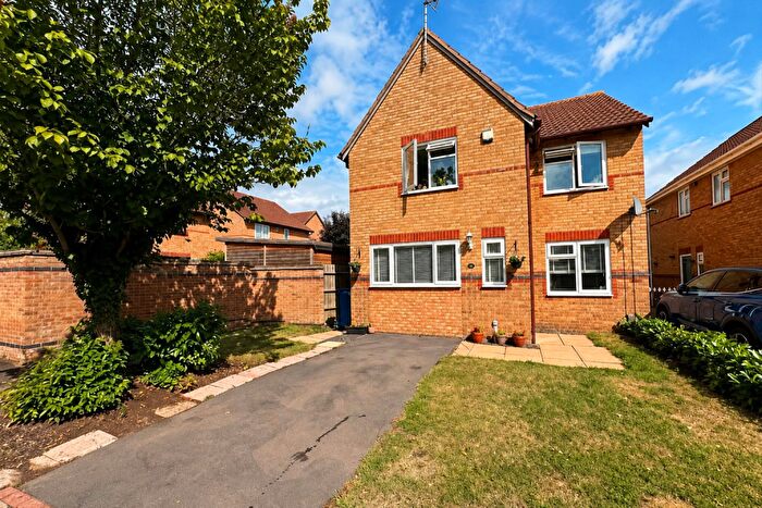 3 Bedroom Detached House For Sale In The Osiers, Desborough, Kettering, NN14