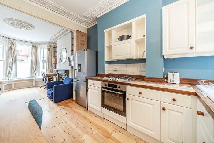 1 Bedroom Flat To Rent In Atherfold Road, London, SW9