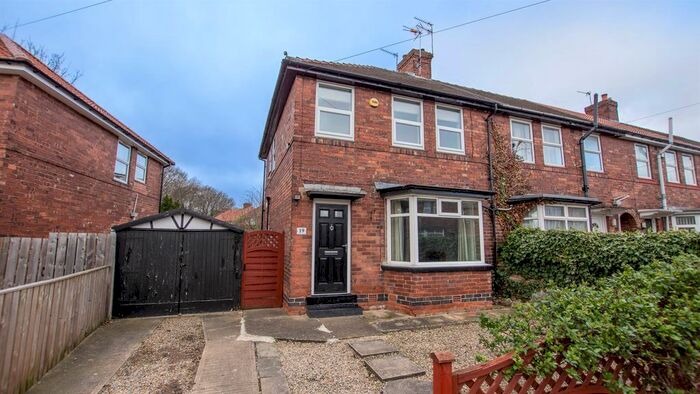2 Bedroom End Of Terrace House To Rent In Starkey Crescent, York, YO31