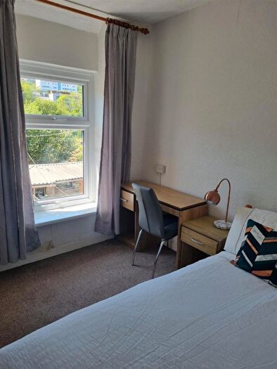 4 Bedroom Terraced House To Rent In Meadow Street, Treforest, CF37