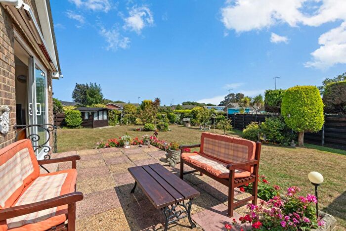 2 Bedroom Detached Bungalow For Sale In Lundy Close, Littlehampton, BN17