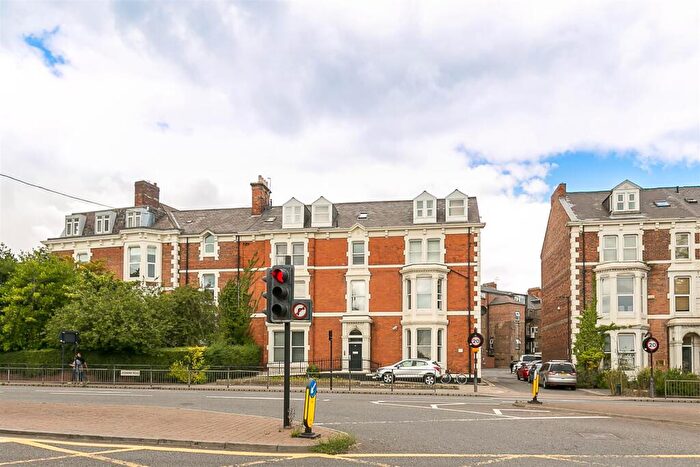 2 Bedroom Flat To Rent In Jesmond Road, Jesmond, Newcastle Upon Tyne, NE2