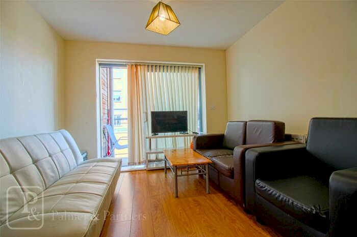 1 Bedroom Apartment To Rent In Quayside Drive, Colchester, Essex, CO2