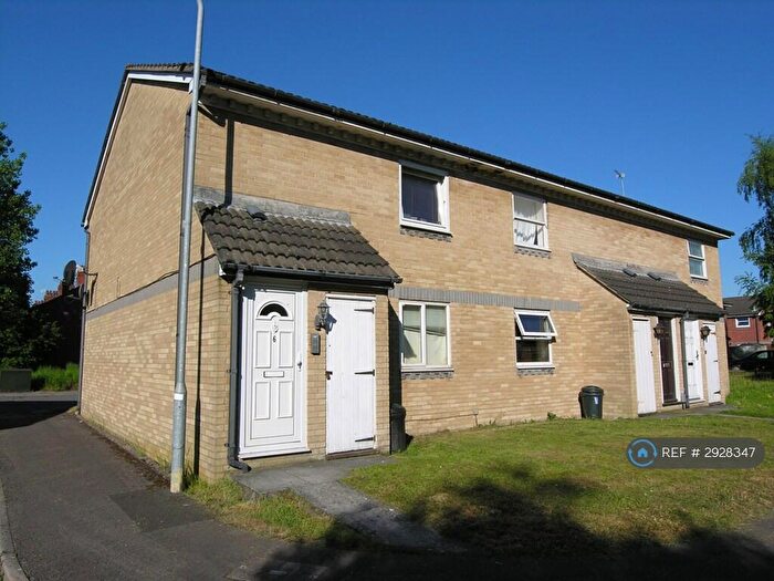 1 Bedroom Maisonette To Rent In Waterloo Close, Cardiff, CF23