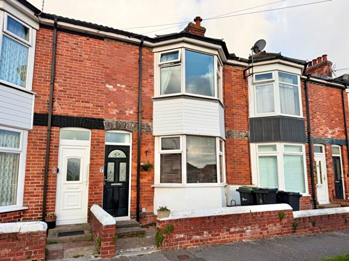 2 Bedroom Terraced House For Sale In Milton Terrace, Weymouth, DT4