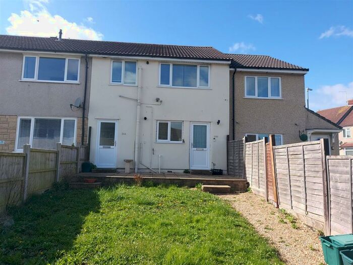 1 Bedroom Apartment To Rent In Courtney Way, Kingswood, BS15