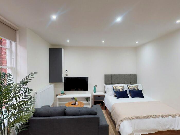 Apartment To Rent In Flat, Hyde Terrace #, LS2