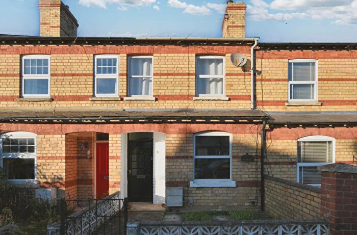 2 Bedroom Terraced House For Sale In South View Terrace, Stamford, PE9