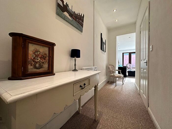 1 Bedroom Flat To Rent In Hartshill Road, Stoke-On-Trent, ST4