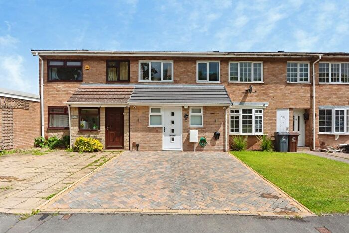 3 Bedroom Terraced House For Sale In Rowood Drive, Solihull, B92