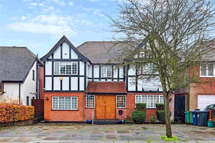 6 Bedroom Detached House For Sale In Corringway, London, W5