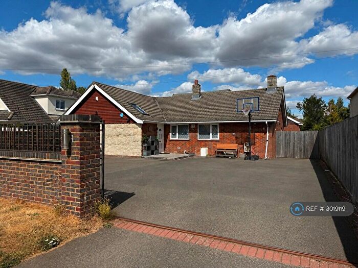 5 Bedroom Bungalow To Rent In Chartridge Lane, Chesham, HP5