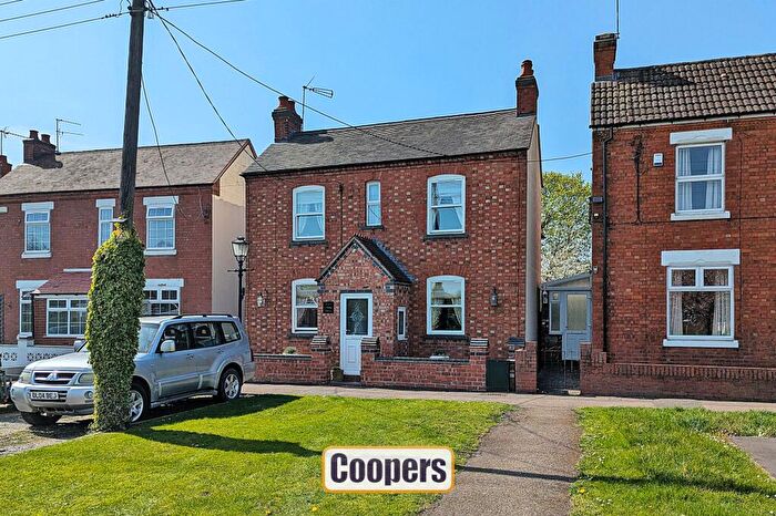 3 Bedroom Cottage For Sale In Woodway Lane, Walsgrave, CV2