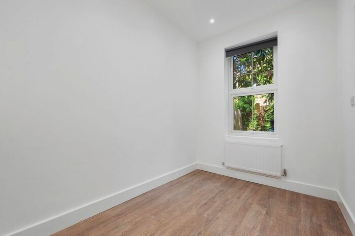 1 Bedroom Flat To Rent In Mount Pleasant Lane, London, E5