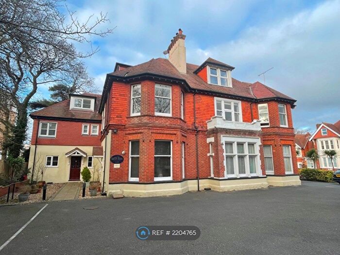 2 Bedroom Flat To Rent In Barton Manor, Bournemouth, BH5