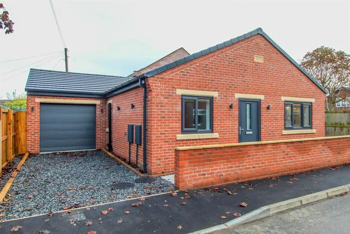 2 Bedroom Detached Bungalow For Sale In Churchbalk Lane, Pontefract, WF8