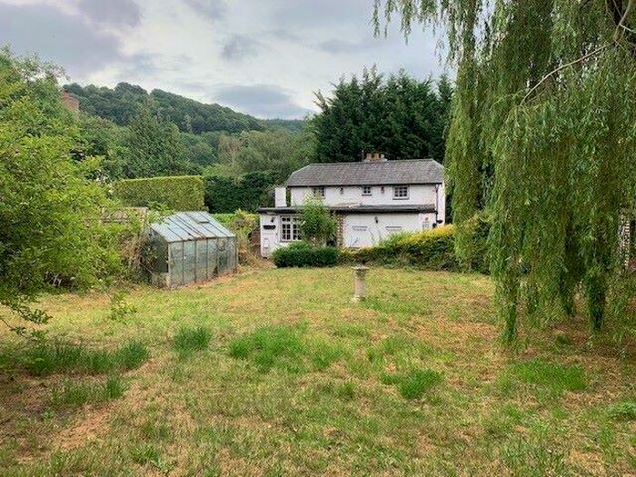 2 Bedroom Cottage For Sale In Pike House, New Dixton Road, Monmouth, Gwent, NP25