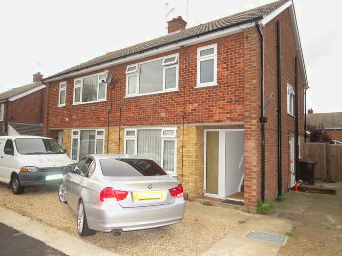 1 Bedroom Flat To Rent In Fircroft Road, Ipswich, IP1