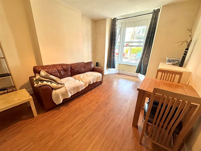 1 Bedroom Flat To Rent In Raven Road, Sheffield, S7