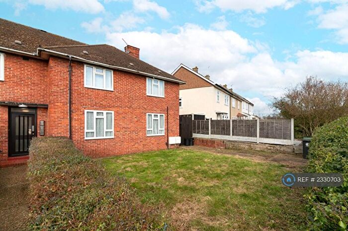 1 Bedroom Flat To Rent In Chester Road, Loughton, IG10