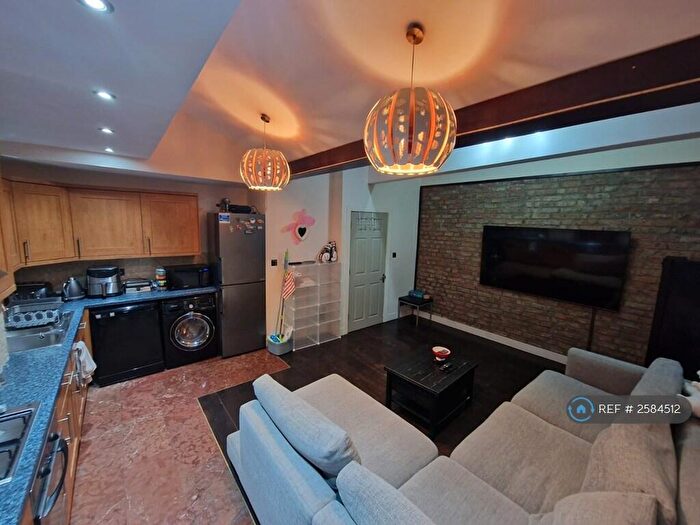 1 Bedroom Flat To Rent In Essex Road, London, N1