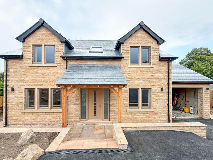 4 Bedroom Detached House For Sale In Leyfield Bank, Wooldale, Holmfirth, HD9