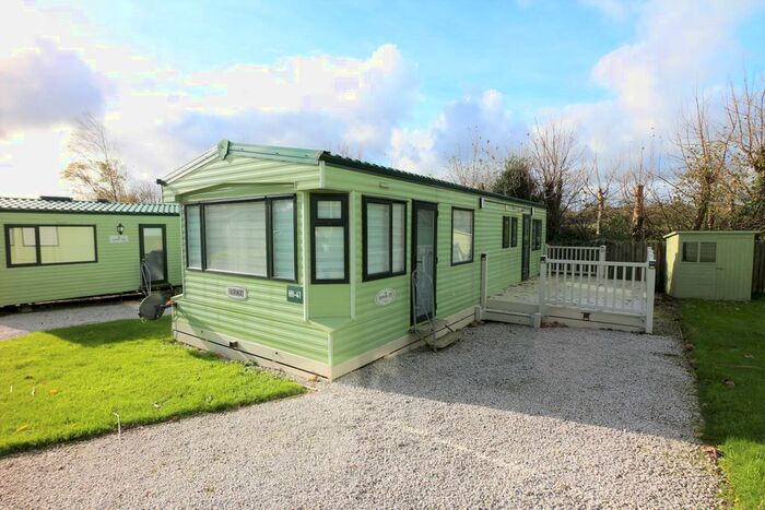 3 Bedroom Mobile/park Home For Sale In Greenbottom, Chacewater, Truro, TR4