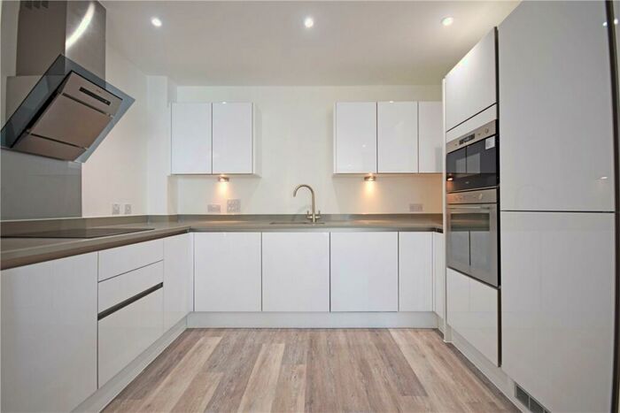 1 Bedroom Apartment To Rent In Beacon Rise, Newmarket Road, Cambridge, CB5