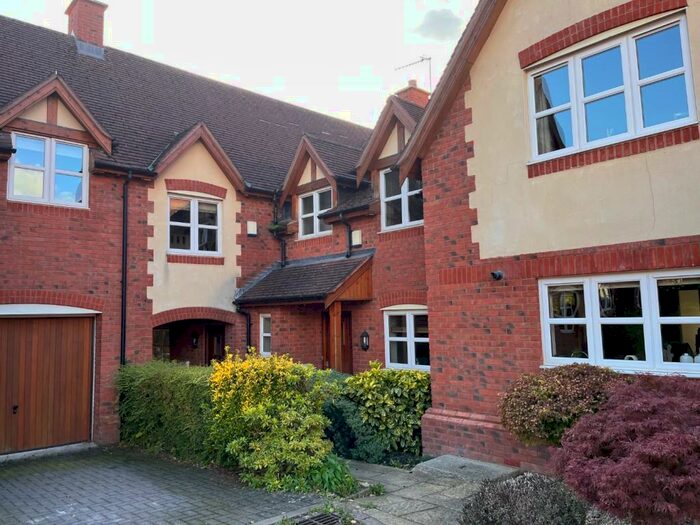 3 Bedroom Terraced House To Rent In Clopton Mews, Stratford-upon-Avon, CV37