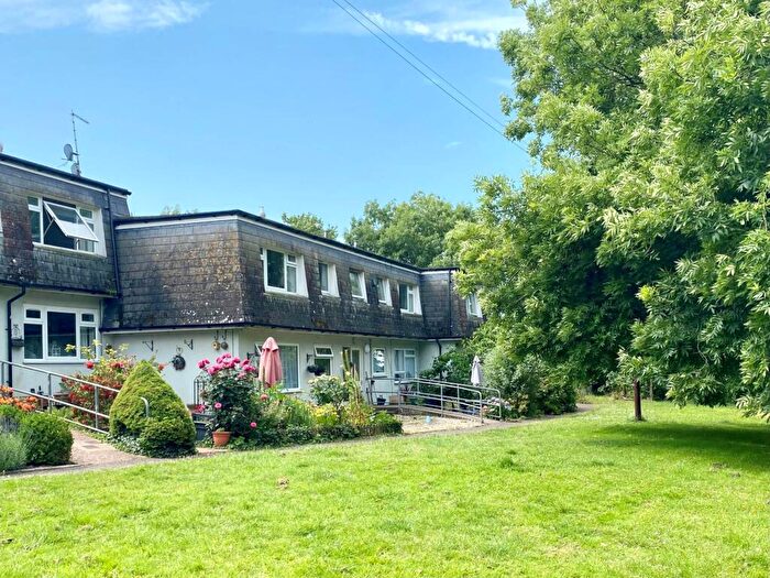 2 Bedroom Flat For Sale In Brooklyn Park, Exmouth, EX8