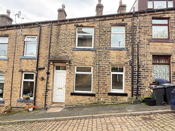 3 Bedroom Terraced House For Sale In Salisbury Street, Sowerby Bridge, West Yorkshire, HX6