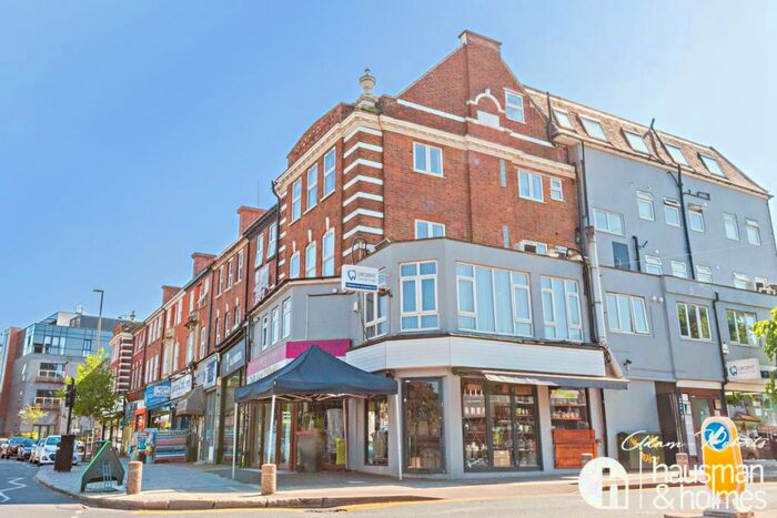 2 Bedroom Flat To Rent In Golders Green Road, Golders Green, NW11