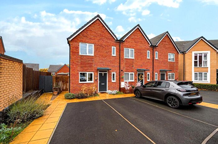 3 Bedroom End Of Terrace House For Sale In Tupton Road, Clay Cross, Chesterfield, S45