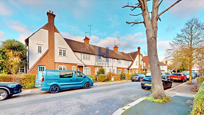 3 Bedroom End Terrace House For Sale In Meadvale Road, London, W5