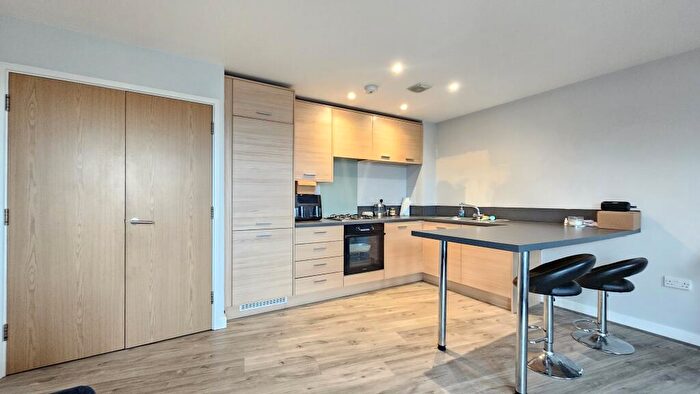 2 Bedroom Flat To Rent In Redwing Crescent, Greenhithe, DA9